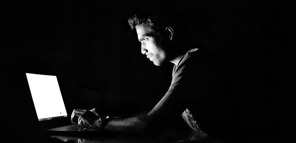 Se esconden a plena vista: los atacantes introducen malware en las imágenes de los sitios web Los ciberataques evolucionan rápidamente, con ciberdelincuentes utilizando diferentes métodos para evadir escáneres y aumentar su efectividad