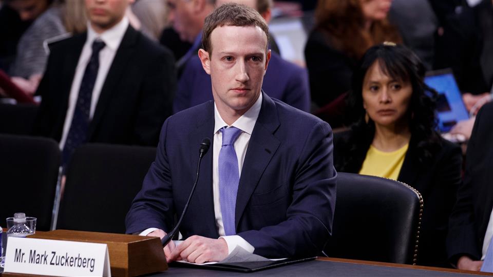 Navegación anónima en la era de Facebook, Amazon y Co. Navegación anónima en la era de Facebook, Amazon y Co.