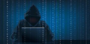 El nuevo cibercrimen no siempre empieza con una intrusión, sino con una narrativa capaz de amplificarse por sí sola.