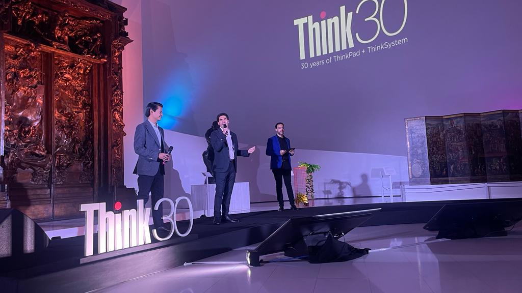 Lenovo reconoce y celebra los 30 años de ThinkPad y ThinkSystem