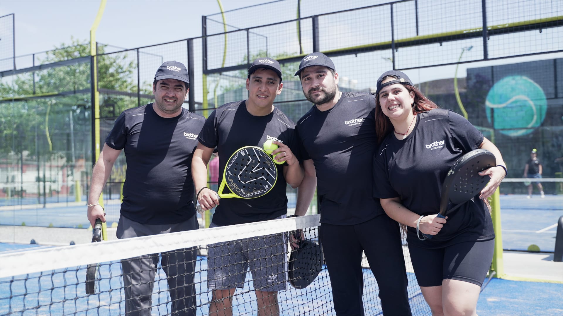 Brother juntó a sus distris en un torneo de padel