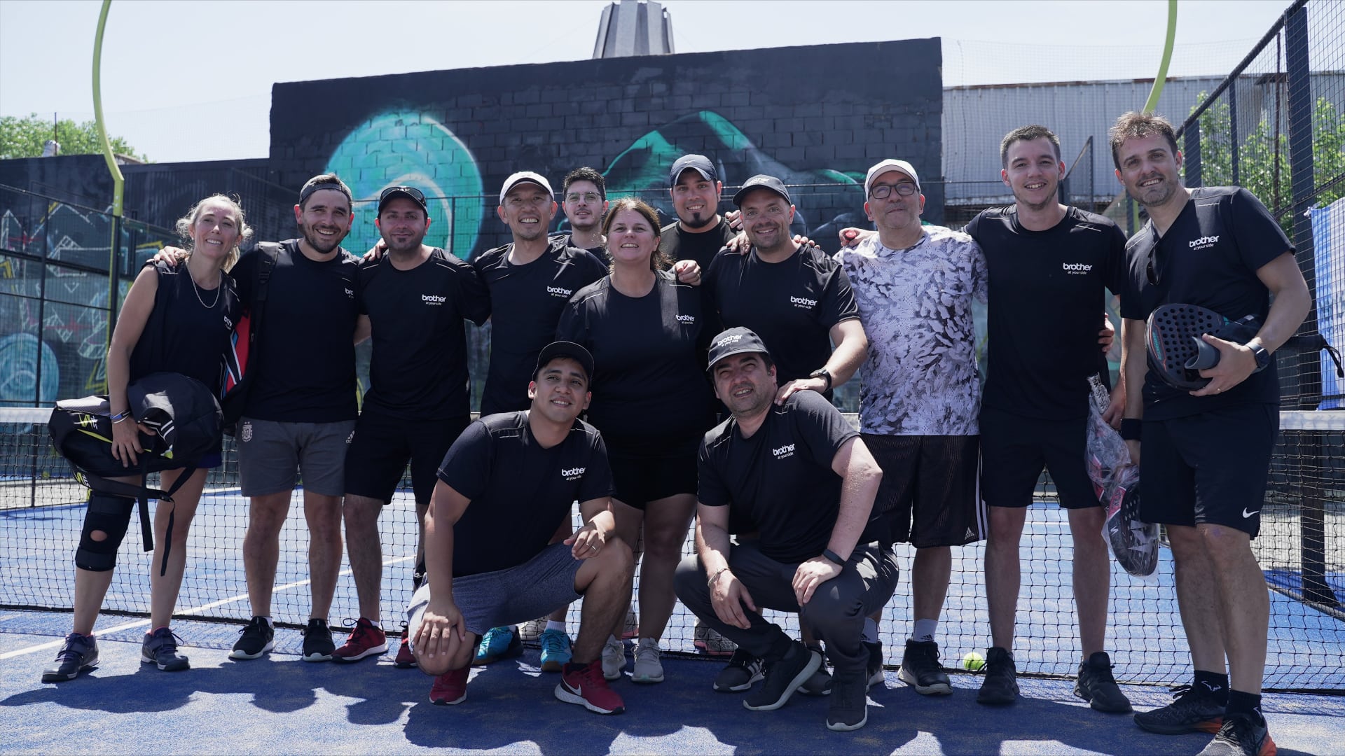 Brother juntó a sus distris en un torneo de padel