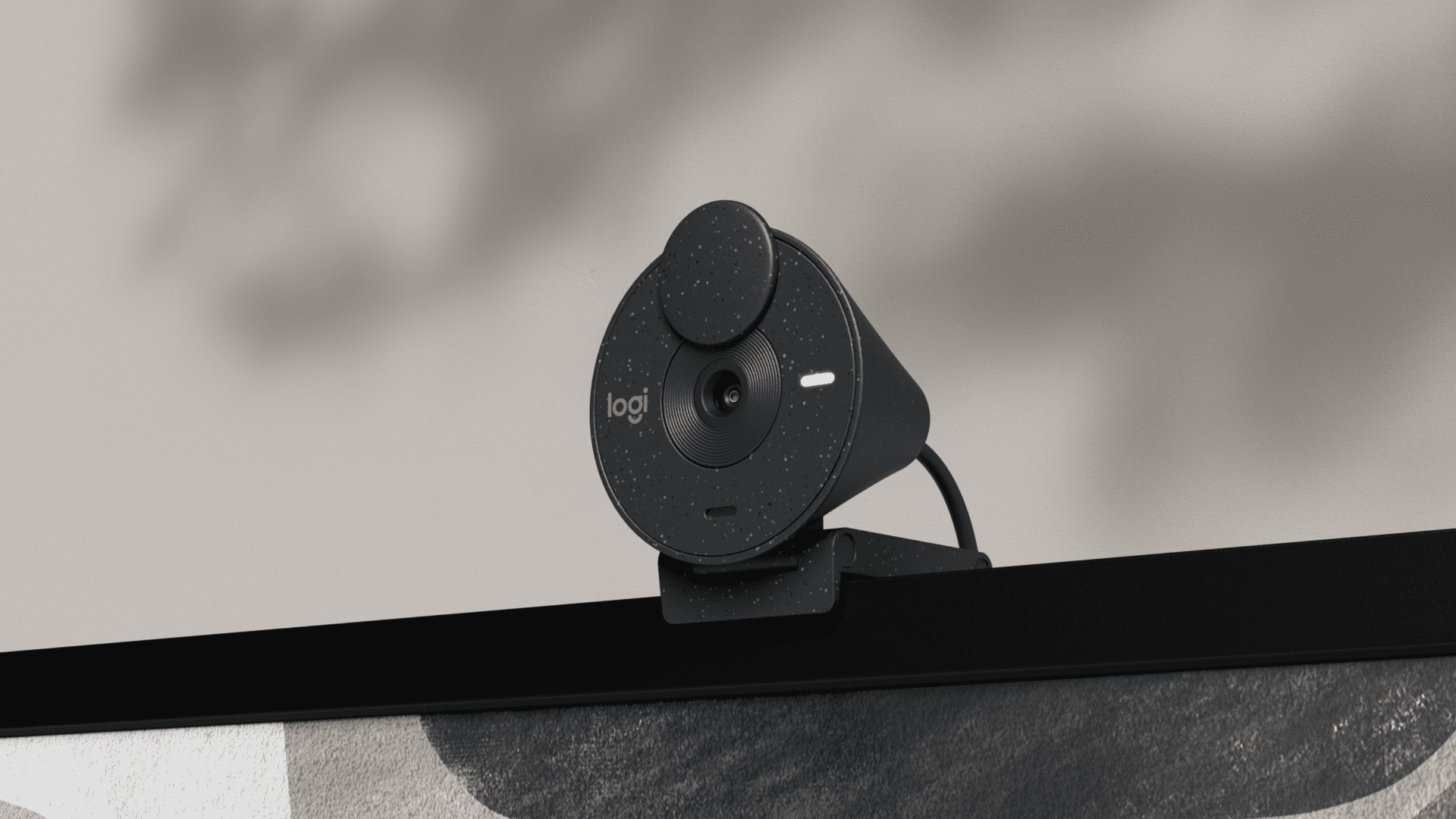 Las cámaras web Logitech Brio 305 mejoran de manera accesible las experiencias de vídeo