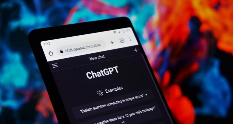 OpenAI comenzó a probar anuncios contextuales dentro de ChatGPT para usuarios del plan gratuito y la suscripción Go en Estados Unidos.
