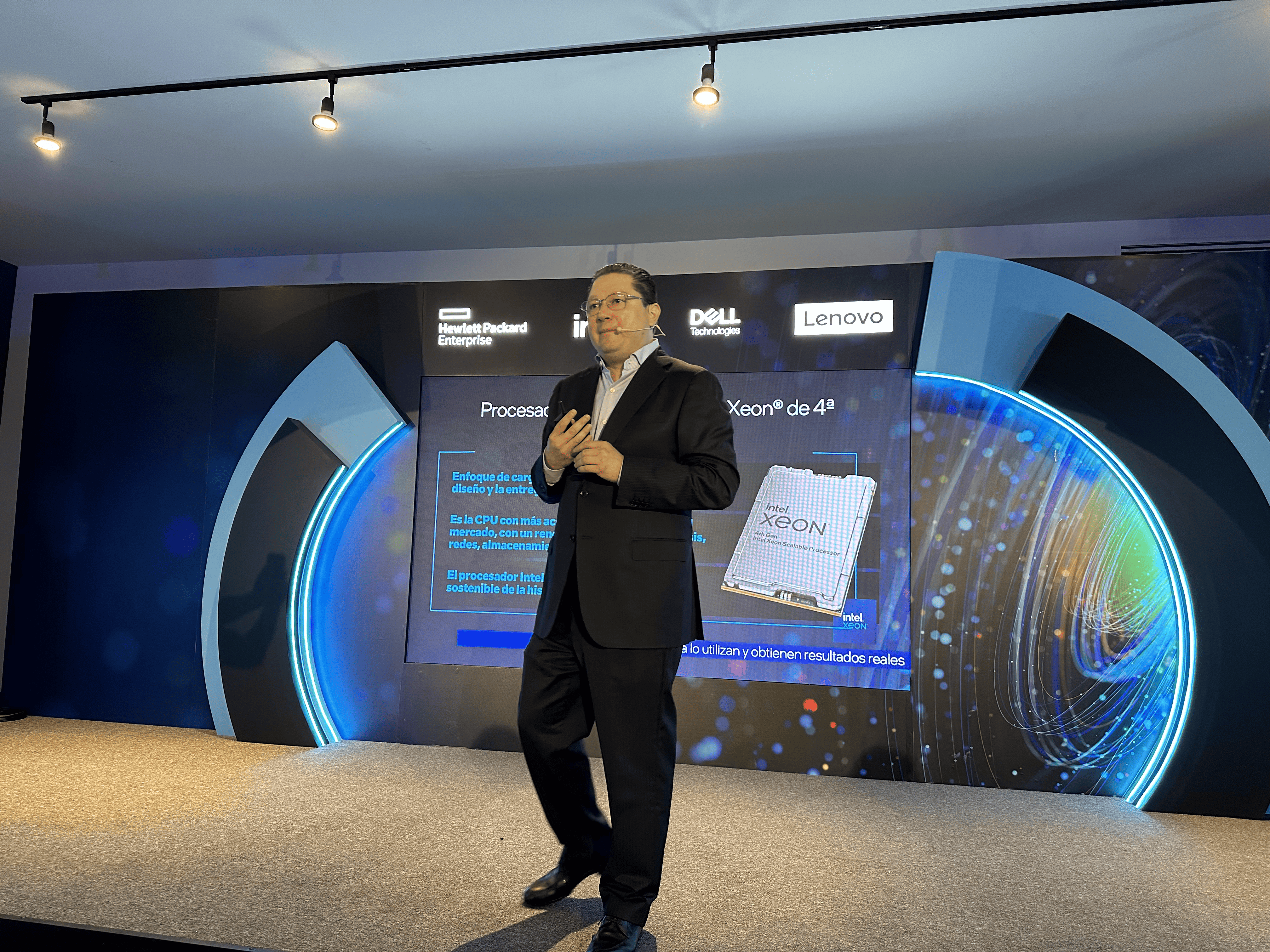 Intel Powerhouse: Explorando el Futuro de la Transformación Digital en la Industria de Centros de Datos