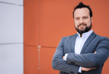 Jos Medina Mora, Subdirector Internacional de CompuSoluciones.