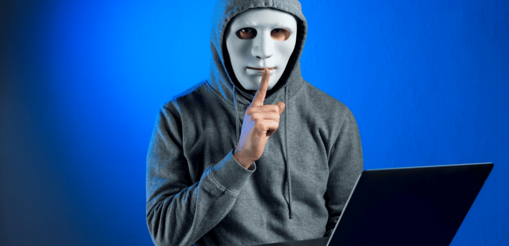 Compartir información confidencial por WhatsApp pone a los empleados en la mira de ciberataques Las fugas de información fuera de los canales corporativos pueden afectar la reputación y estabilidad operativa de las organizaciones.