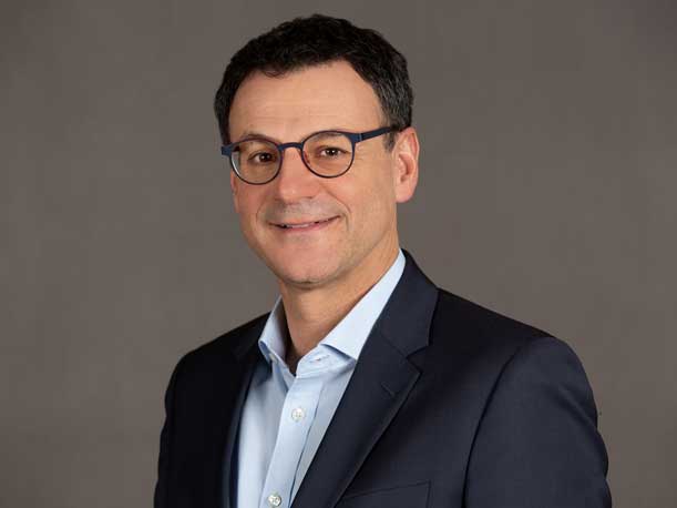 HPE nombra a Simon Ewington para dirigir el Ecosistema Mundial de Canales y Socios HPE nombra a Simon Ewington para dirigir el Ecosistema Mundial de Canales y Socios