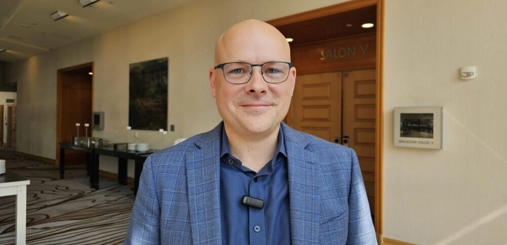 John Kalvin, vicepresidente y director general de Socios Globales y Soporte en Intel