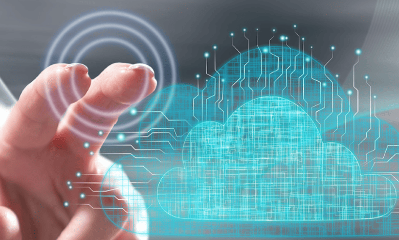Salesforce estandariza la infraestructura de nube híbrida en Red Hat Enterprise Linux
