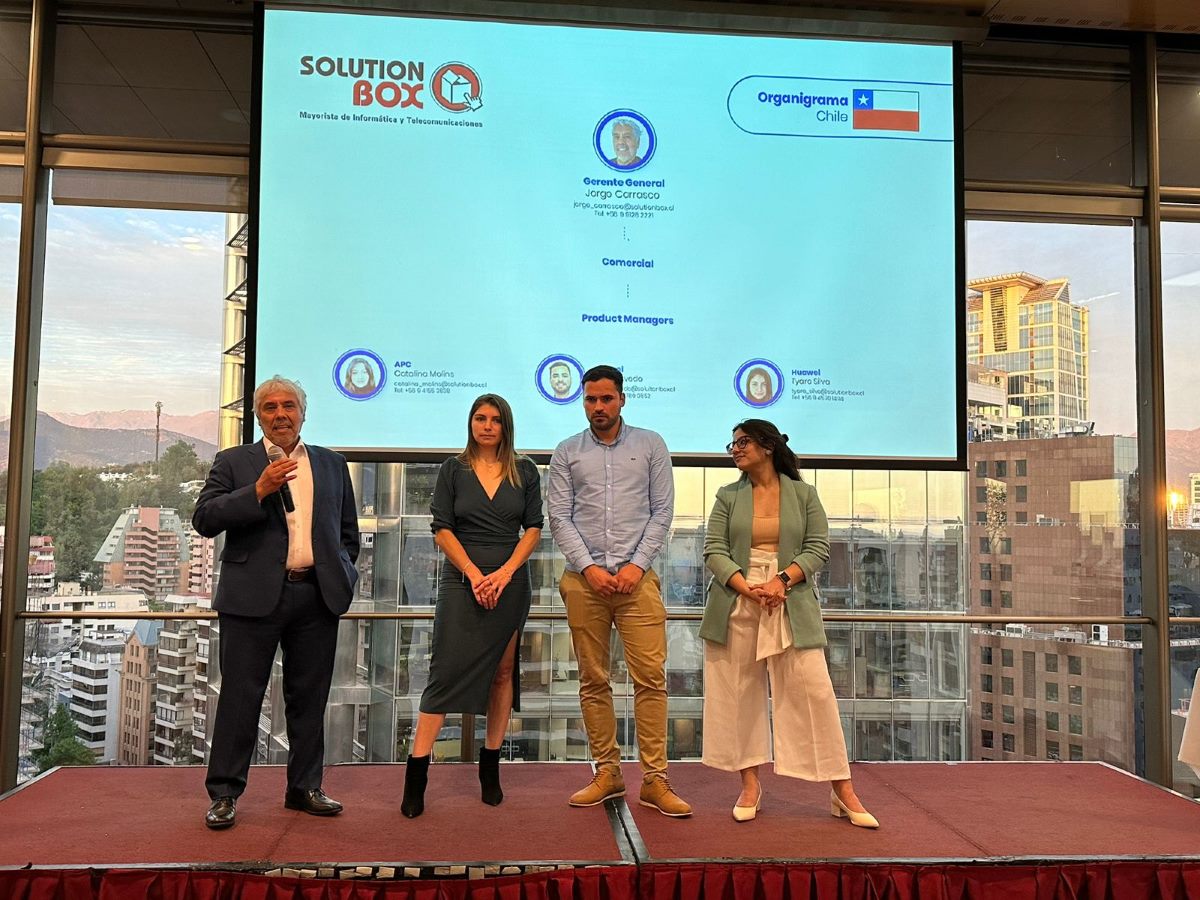 Solution Box inauguró sucursal en Chile