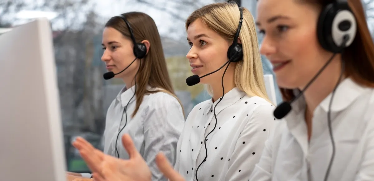Los auriculares con cable pueden retransmitir sonido y permitir que hackers intercepten conversaciones.