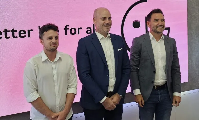 LG Argentina inaugura un showroom exclusivo para clientes y socios B2B LG Argentina inaugura un showroom exclusivo para clientes y socios B2B