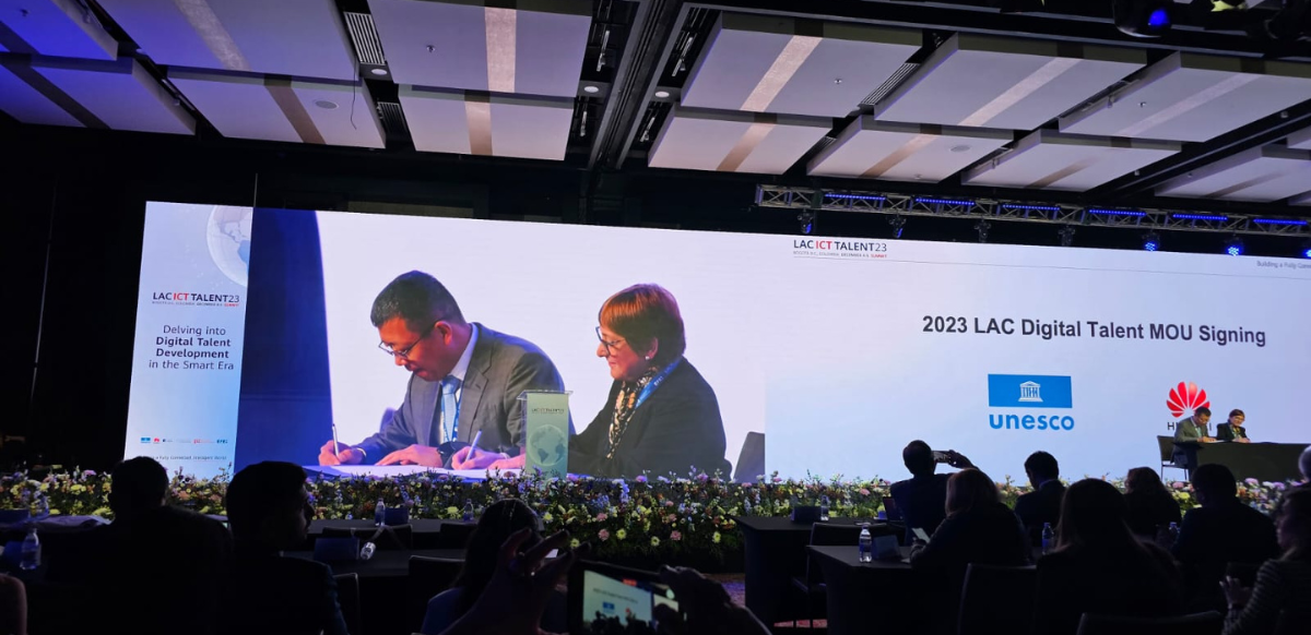 Huawei y UNESCO firman acuerdo para fomentar el talento digital en América Latina y el Caribe