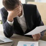 Los perfiles junior son los más afectados por la reducción de vacantes y el aumento de los requisitos de contratación.