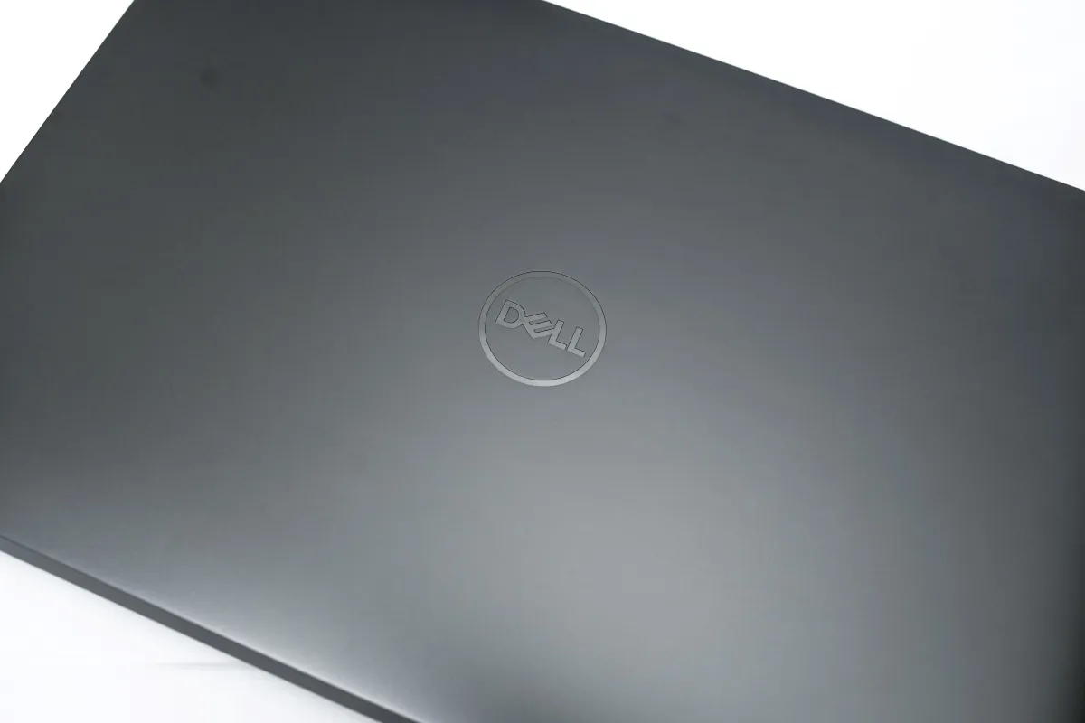 Dell renueva y amplía la línea XPS con un modelo inédito de 16”