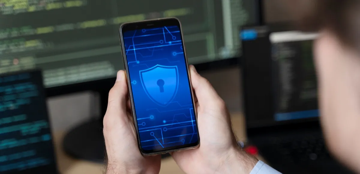Hackers secuestran tus SMS para cometer fraudes: ¿Cómo evitar que roben tu identidad? Hackers secuestran tus SMS para cometer fraudes: ¿Cómo evitar que roben tu identidad?