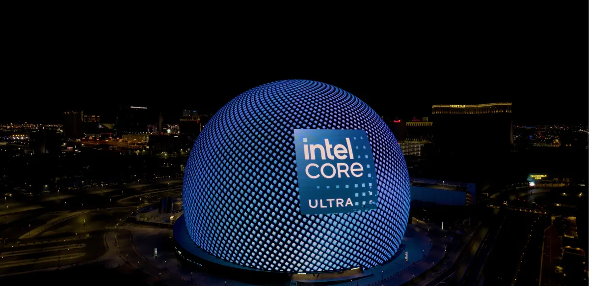 Intel Core Ultra en La Esfera de Las Vegas durante el CES 2024