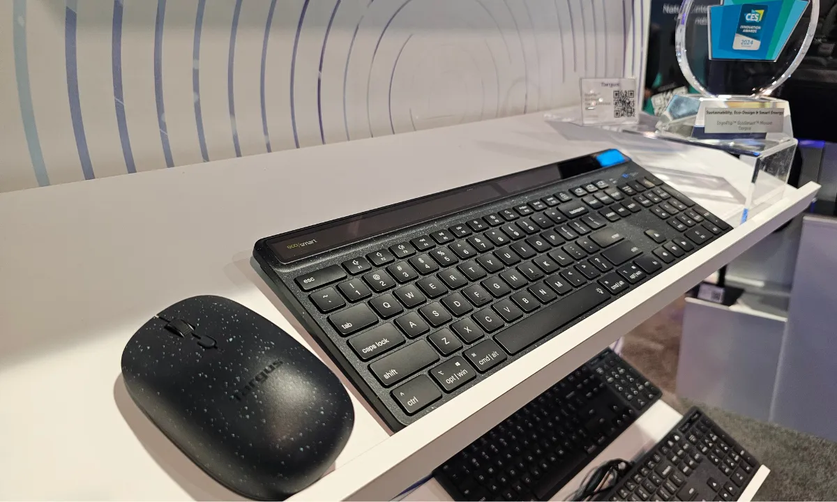 Targus: mochilas sustentables y un mouse premiado por su innovador diseño El teclado Targus Energy Harvesting EcoSmart y el mouse ErgoFlip EcoSmart fueron premiados en la feria CES por su innovador diseño