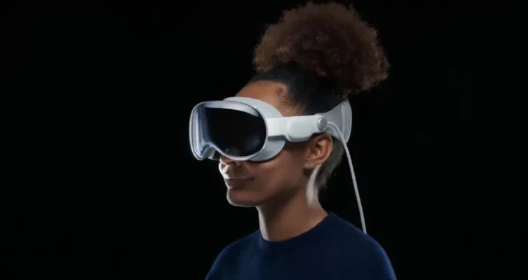 Apple acelera el desarrollo de sus gafas inteligentes para competir directamente con Meta en IA portátil y experiencias de realidad aumentada.