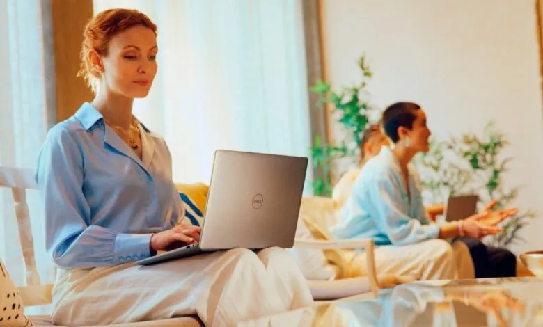 Dell presenta las nuevas PC con IA Copilot+ Dell presenta las nuevas PC con IA Copilot+