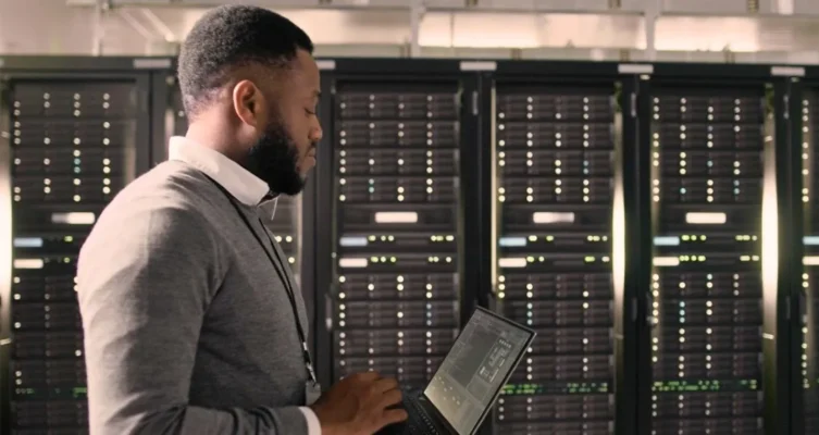 Veeam apuesta por la protección de datos moderna con una solución integral que simplifica la gestión de Kubernetes y mejora la eficiencia operativa.