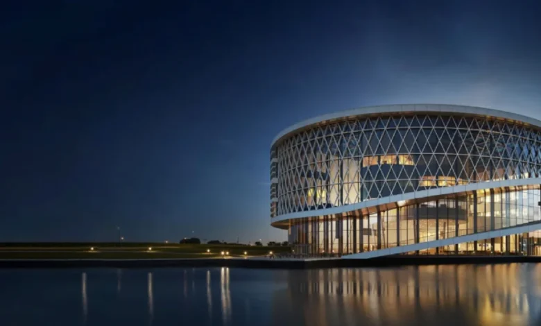 Barco celebra 90 años de innovación y tecnología visionaria