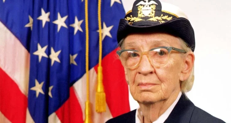 Grace Hopper, una de las figuras más influyentes de la historia de la informática.