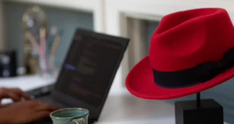 Red Hat OpenShift AI recibe la certificación ISO/IEC 42001, un hito en la gobernanza y seguridad de la inteligencia artificial empresarial.