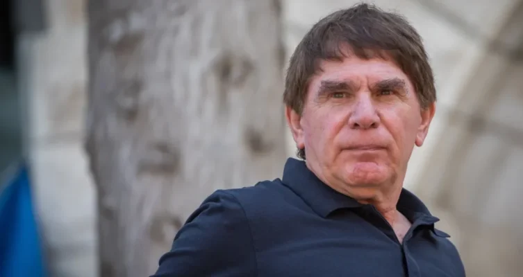 Moshe Nussbaum, periodista israelí.