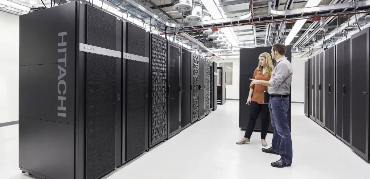 Hitachi Vantara y BMC se unen para potenciar la modernización del mainframe, combinando almacenamiento avanzado con software optimizado para mejorar la eficiencia, seguridad y reducción de costos en entornos de nube híbrida.
