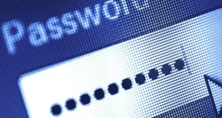 Cuando un intruso accede a una sola cuenta, puede resetear contraseñas y comprometer toda tu identidad digital y financiera.