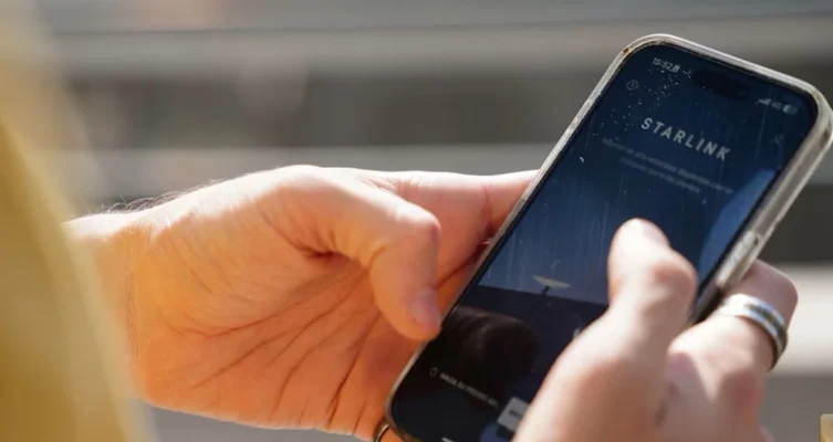 Starlink inicia en la región su servicio de conectividad satelital directa para celulares