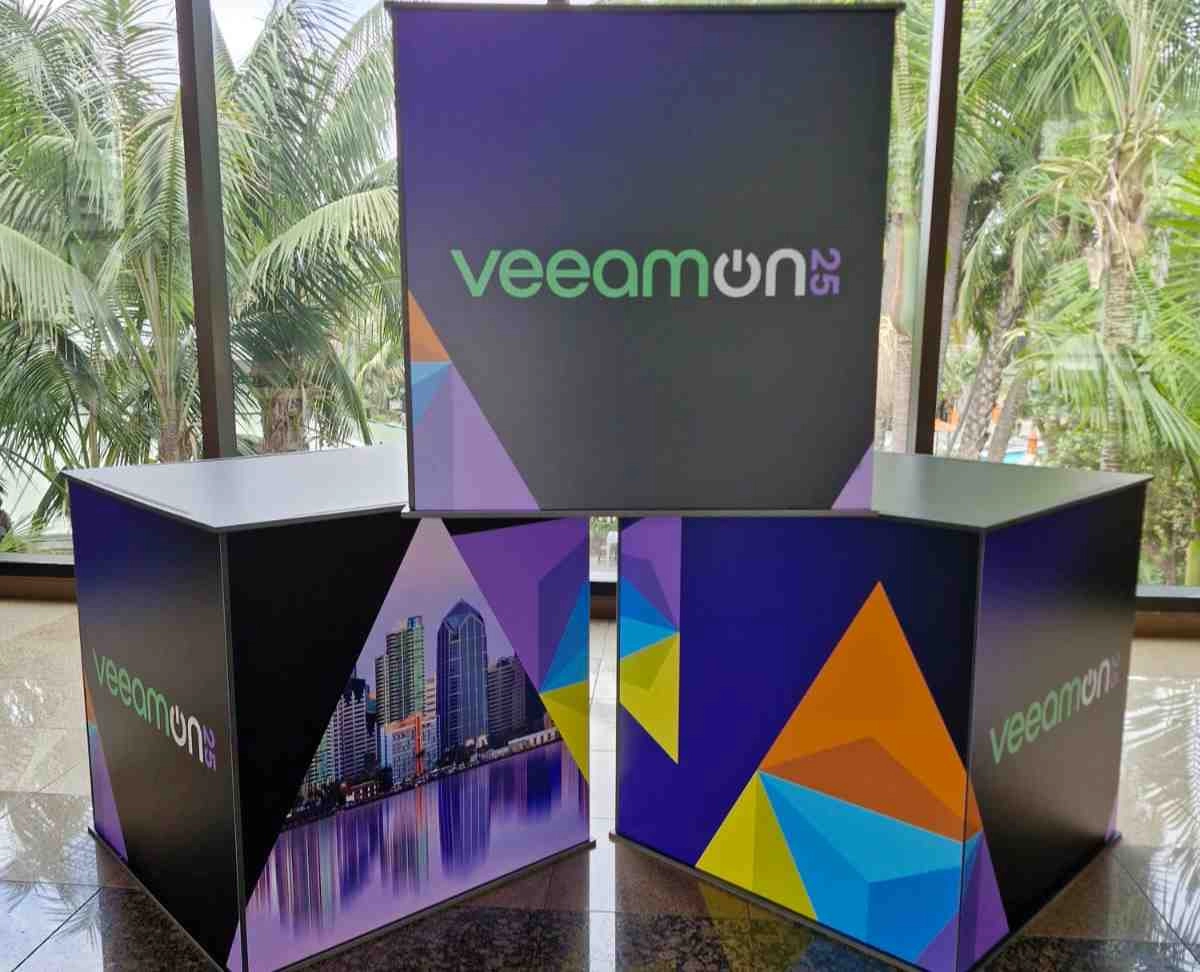 VeeamON 25: innovación, resiliencia y nuevas prácticas en la protección de datos Veeam reconoció a sus socios más destacados durante la entrega de los Premios Veeam Impact Partner (VIP) 2024 en su evento anual VeeamON.
