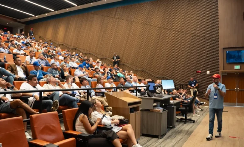 Adistec llevó 350 partners a Fórmula 1 de Miami Los principales sponsors del evento compartieron su visión y estrategias con los casi 350 asistentes al #AdistecConnectExperience.