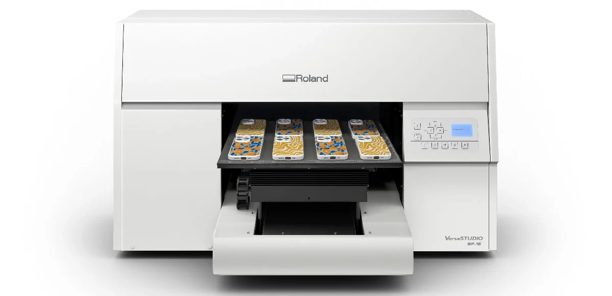 La nueva impresora plana UV VersaSTUDIO BF-16.