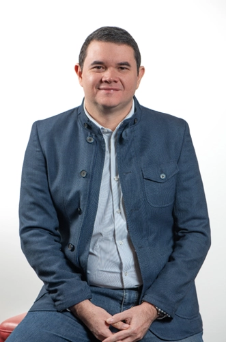 LOL Servicios: un aliado estratégico que impulsa el negocio de los partners en Latinoamérica Fabio Meza, Latam Sales Engineer Manager de Licencias Online.