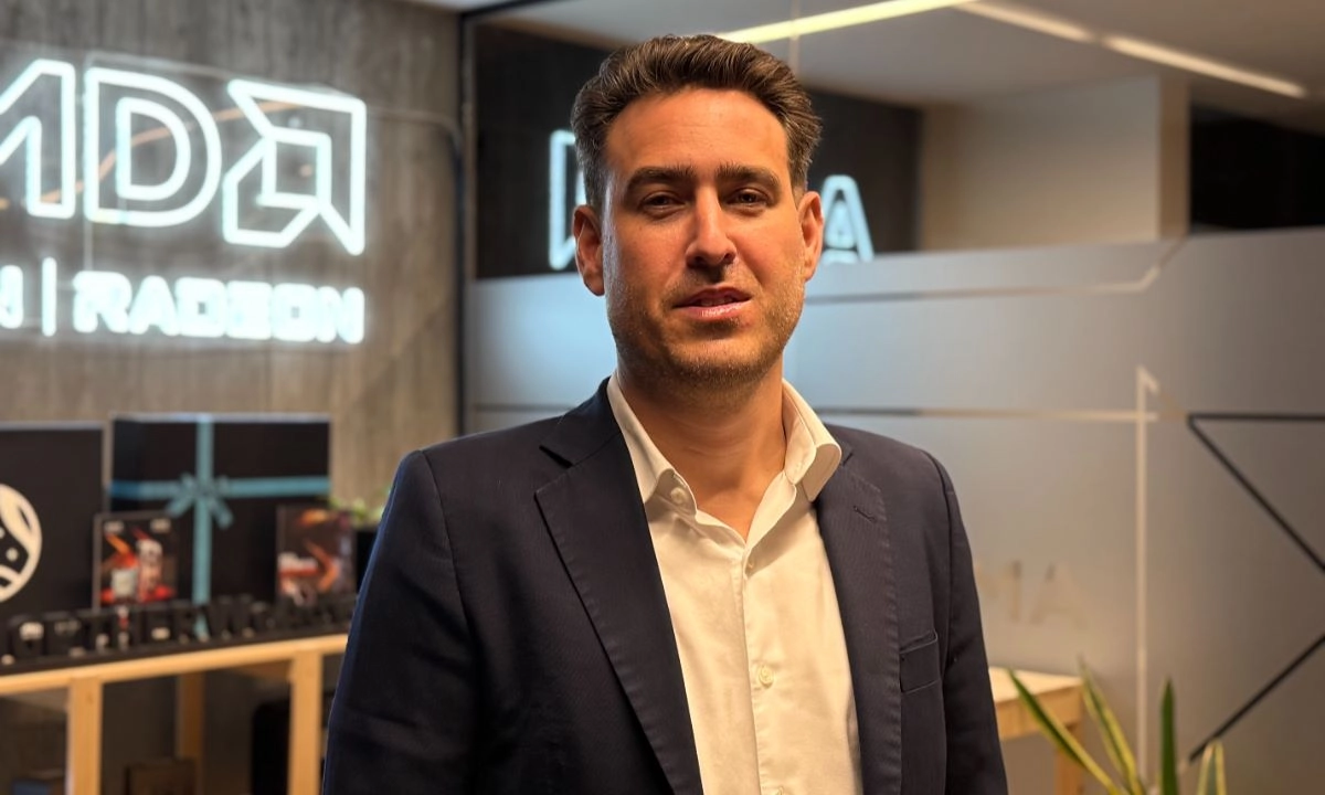 AMD potencia al canal con IA: formación y nuevos productos para liderar el cambio Omar Fakhri, Vicepresidente Corporativo y responsable global del negocio de Componentes en AMD.