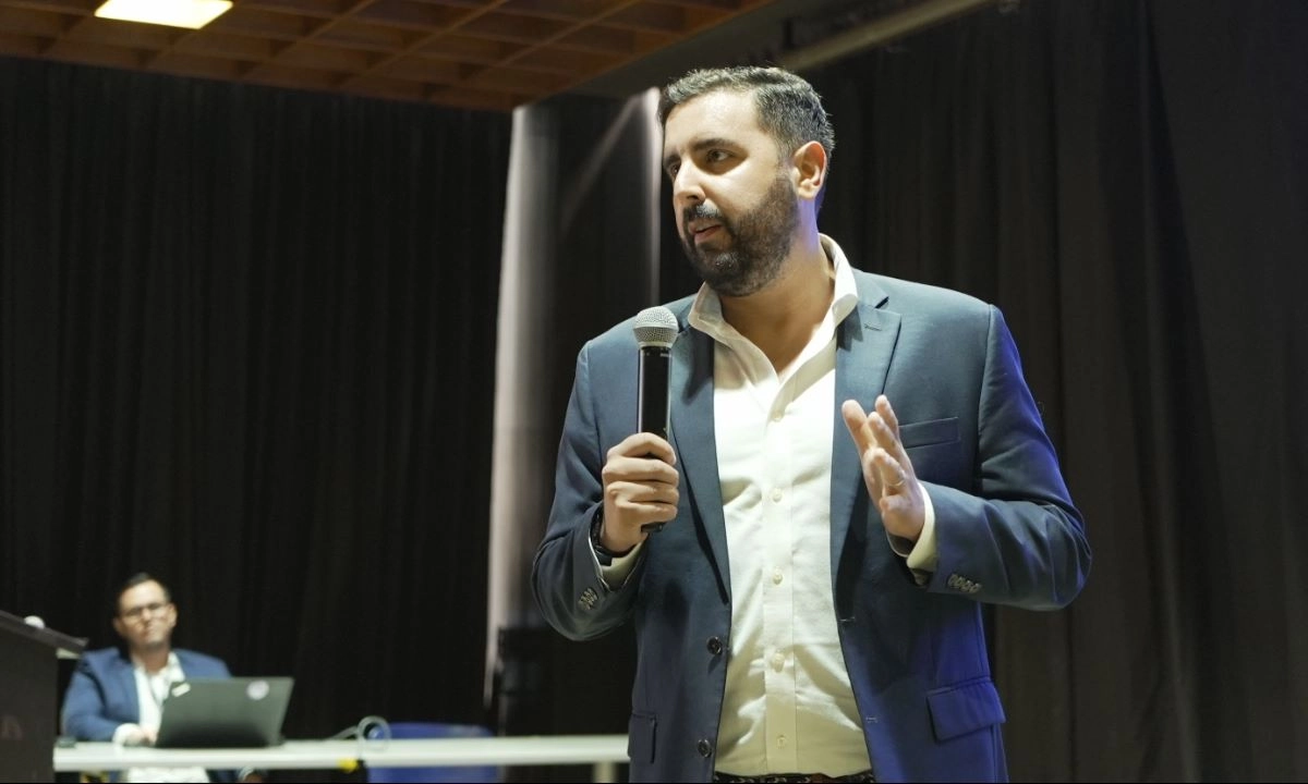 IBM e Ingram Micro impulsan el futuro empresarial con IA, observabilidad, infraestructura y seguridad Rafael Taboada Benavides, Ecosystem Manager, IBM Perú, Ecuador & Bolivia.