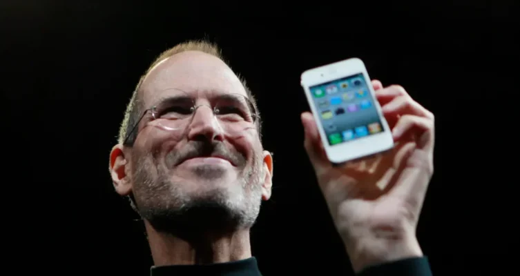 Steve Jobs durante la presentación del primer iPhone, el 9 de enero de 2007 en San Francisco.