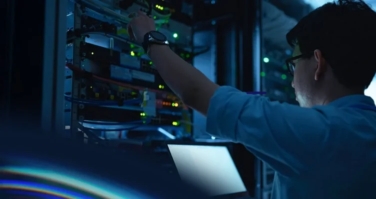 Cisco revela su estrategia para simplificar la infraestructura empresarial y fortalecer la ciberseguridad frente a los desafíos de la IA.