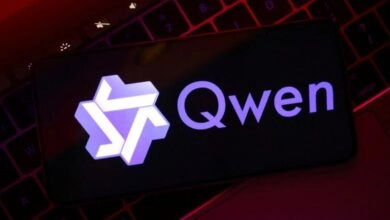Una de las características más destacadas de Qwen es que es multimodal: no solo responde preguntas o redacta textos, sino que también genera imágenes, código, resúmenes, dibujos e incluso videos.
