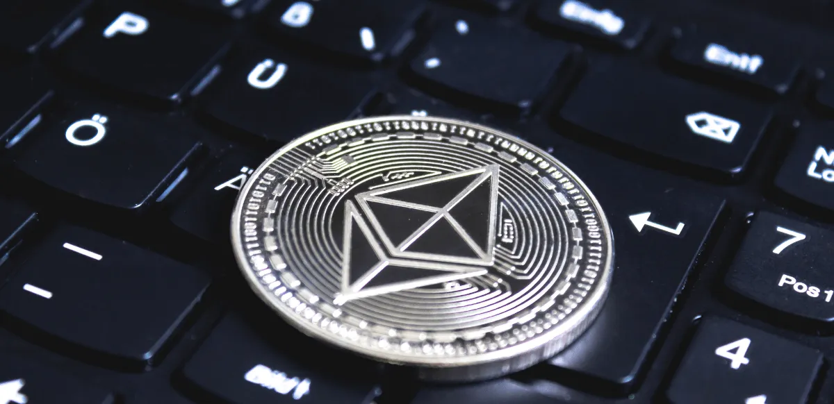 ¿Qué cuidados hay que tener antes de invertir en activos tokenizados? El mercado global de tokenización superará los USD 12.800 millones en 2032, impulsado por la adopción de nuevas tecnologías.