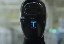 Con brazos mecánicos y conexión Wi-Fi, el Walker S2 redefine el trabajo automatizado.