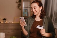 El celular ya domina las compras en Latinoamérica.