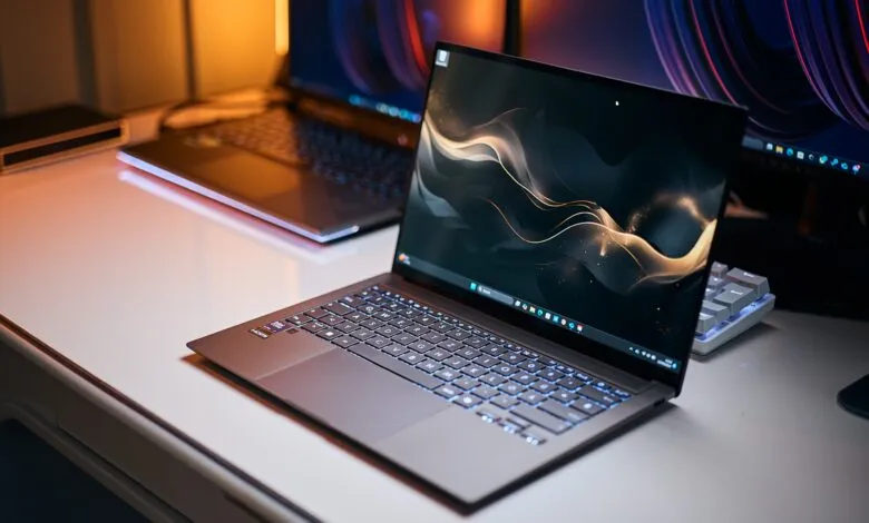 El mercado global de PCs crece 7,4% impulsado por el fin de Windows 10 y la renovación empresarial Los portátiles y estaciones de trabajo móviles representaron 53,9 millones de unidades, lo que equivale a un crecimiento del 7%