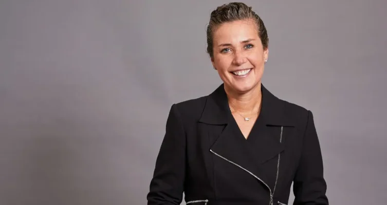 Stefanie Chiras, Vicepresidente Senior, Partner Ecosystem en Red Hat.