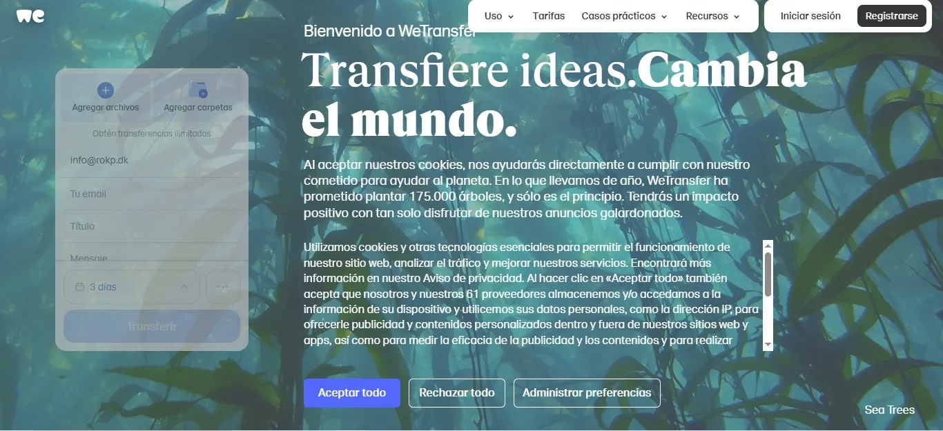 WeTransfer intentó usar archivos de usuarios para entrenar su IA y tuvo que dar marcha atrás Tras la controversia, la empresa reescribió la cláusula eliminando referencias explícitas al entrenamiento de IA.