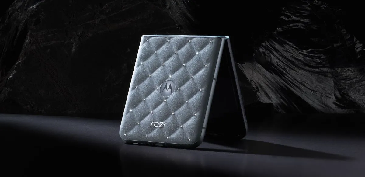 Motorola y Swarovski redefinen la tecnología con lujo y estilo en The Brilliant Collection.