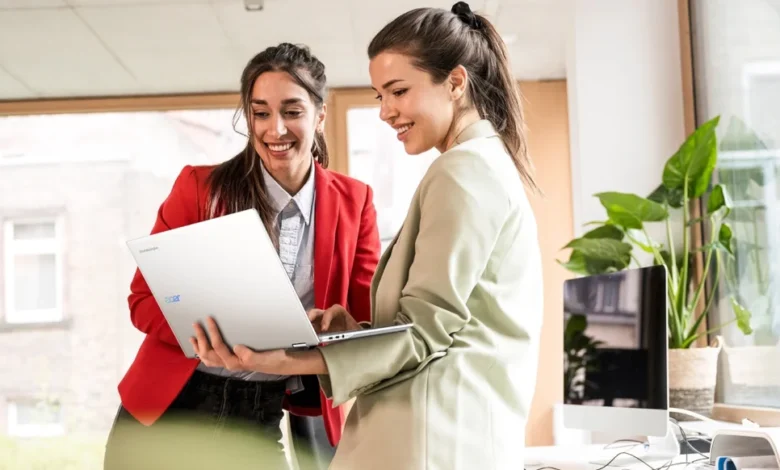 Acer Chromebook Plus Spin 514: la primera Chromebook de Acer con procesador MediaTek Kompanio Ultra La Acer Chromebook Plus Spin 514 debuta con el procesador MediaTek Kompanio Ultra 910 con NPU integrado, que ofrece una productividad mejorada con Google AI incorporado, una pantalla táctil WQXGA+ de hasta 2.8K con soporte para lápiz óptico USI 2.0 y hasta 17 horas de duración de batería en una construcción duradera.